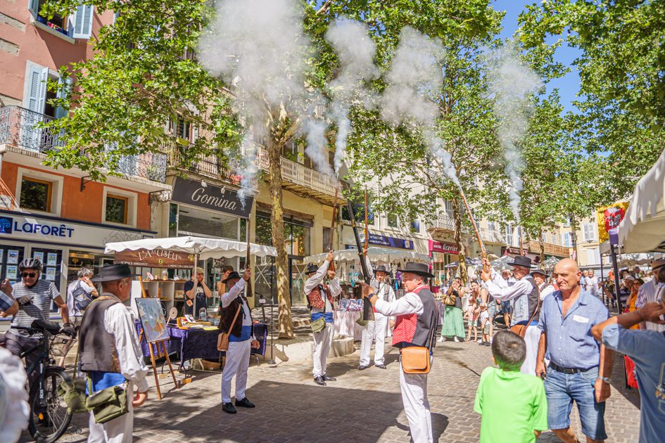 Bravade Fête du Dragon de Draguignan